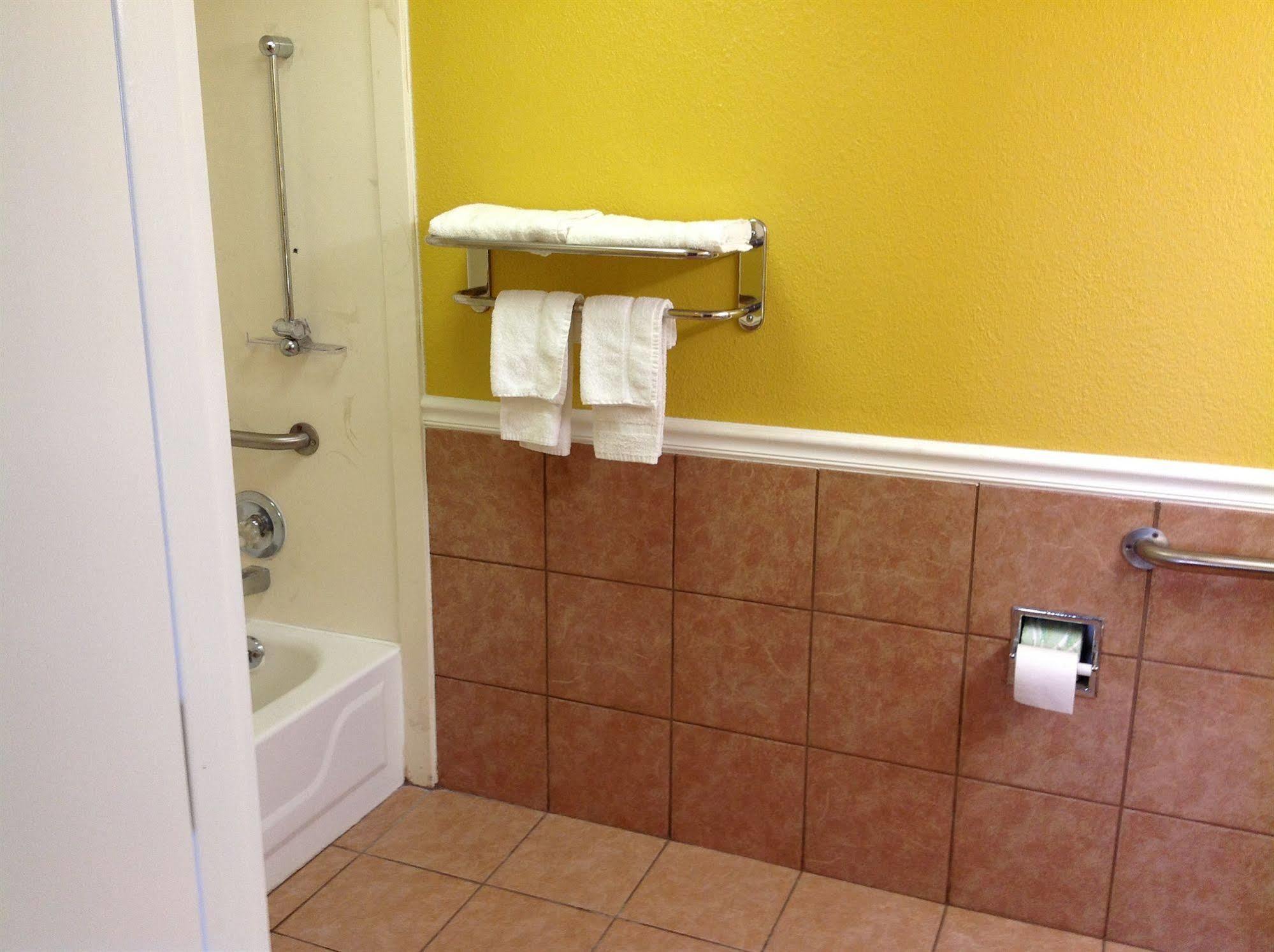 Colonial Inn And Suites - Memphis Southaven Buitenkant foto